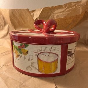 WILLIAMS - SONOMA CHRISTMAS CAROLS 2011 PORCELAIN COOKIE JAR | LIDDED BEAUTIFUL